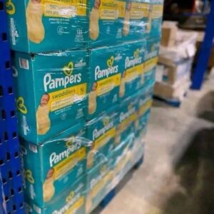 Alternative view of Couche Pampers