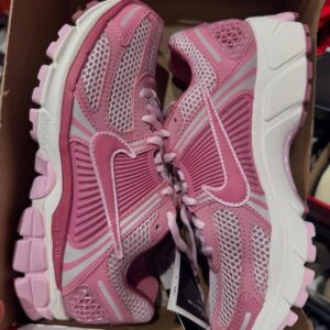 Nike zoom vomero 5