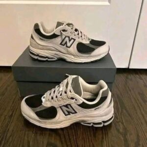 Alternative view of New balance
