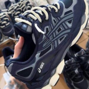 Alternative view of Basket Asics